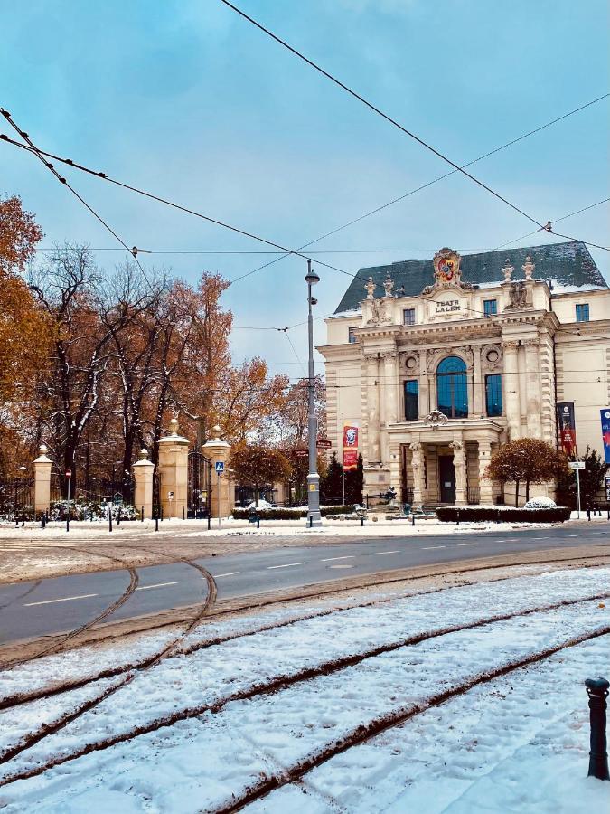 Apartament Good Morning Wroclaw 1 Pietro - Klima - 100M Rynek - Netflix - Parking W Cenie المظهر الخارجي الصورة