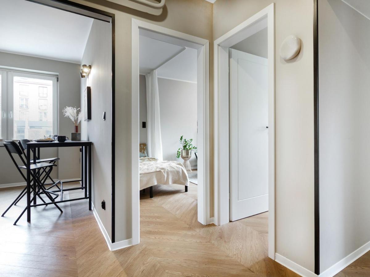 Apartament Good Morning Wroclaw 1 Pietro - Klima - 100M Rynek - Netflix - Parking W Cenie المظهر الخارجي الصورة